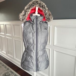 The North Face Grey 550 Goose Down Zip Winter Vest Removable Fur Hood